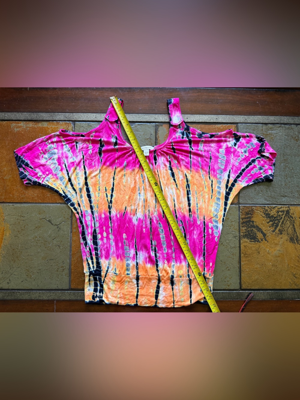 Boston proper tie dye pinks cold shoulder medium t shirt short sleeve retro art